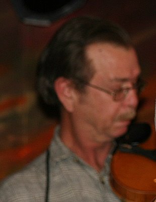 Col McIntosh sitting in on fiddle.